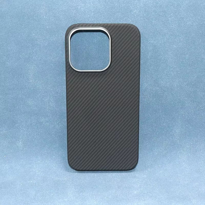 Luxury iPhone Case — Aramid Carbon Fiber MagSafe Cover with Ultra-Lightweight Half-Wrapped Protection and Durable Scratch-Resistant Texture