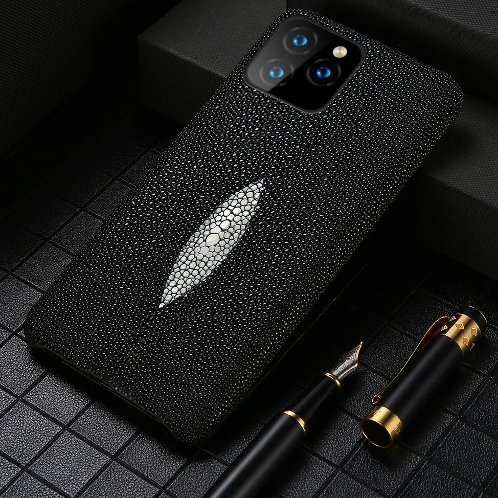 Luxury iPhone Case — Genuine Stingray Leather Shockproof Cover with Lightweight Half-Wrapped Design, Anti-Fingerprint Dustproof Protection and Premium Craft Finish