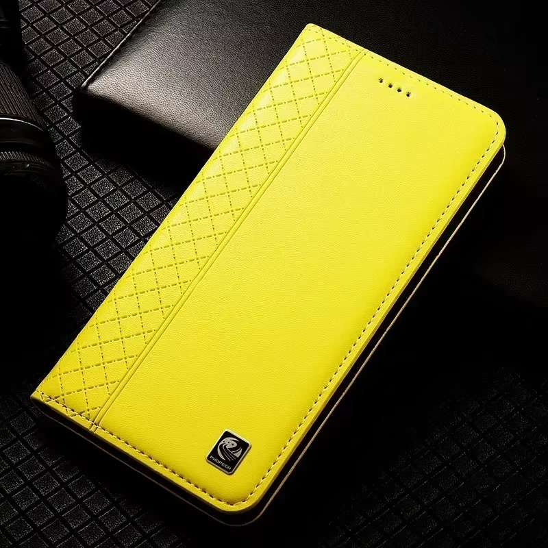 Luxury iPhone Case — Magnetic Flip Wallet Cover with Grid Pattern Cowhide Leather, Kickstand Function & Full-Protection TPU Bumper