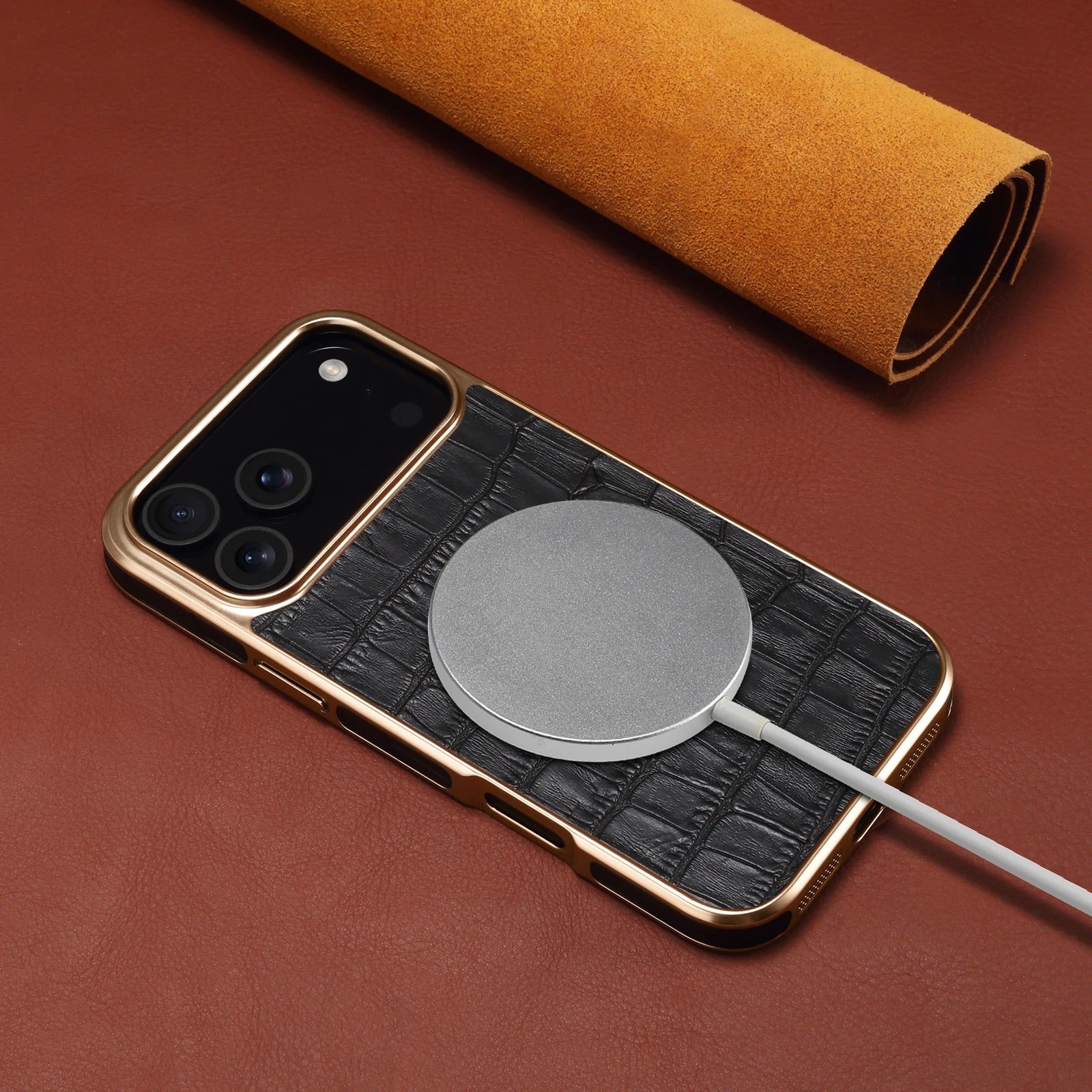 Luxury iPhone Case — Magnetic, Anti-Fingerprint, Anti-Scratch Half-Wrapped Leather Cover with Crocodile-Texture Design and Protective Back Shell