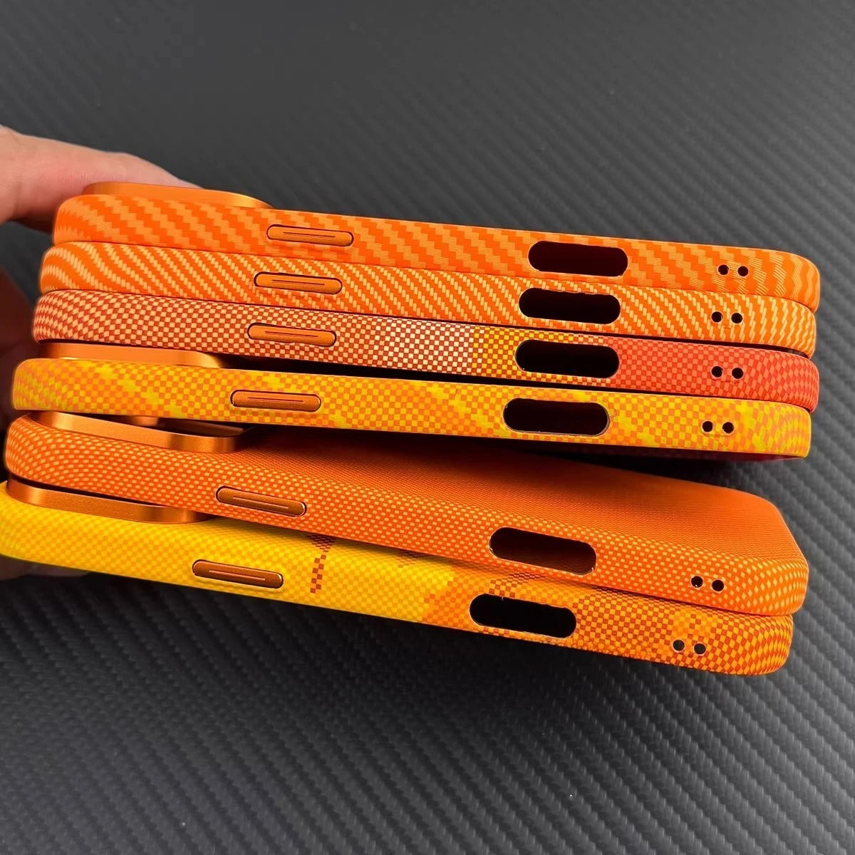 Luxury iPhone Case — Magnetic, Shockproof 600D Kevlar Carbon-Fiber Textured Thin PC Cover with MagSafe Wireless Charging Support