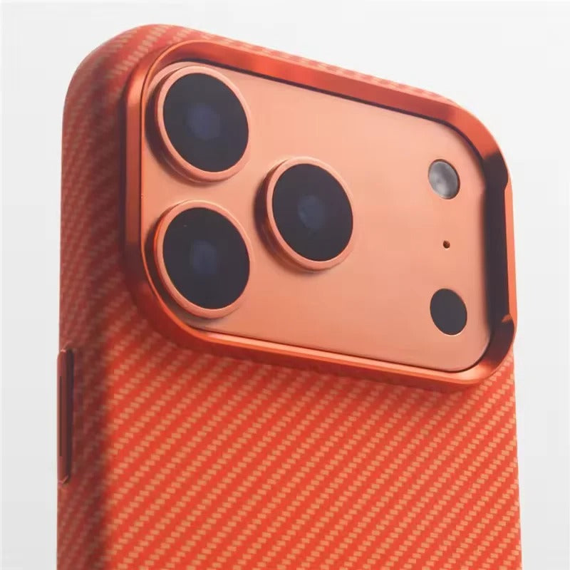 Minimalist iPhone Case — High-End Kevlar Carbon-Fiber Magnetic Cover with Slim Shockproof Design and MagSafe Wireless-Charging Compatibility