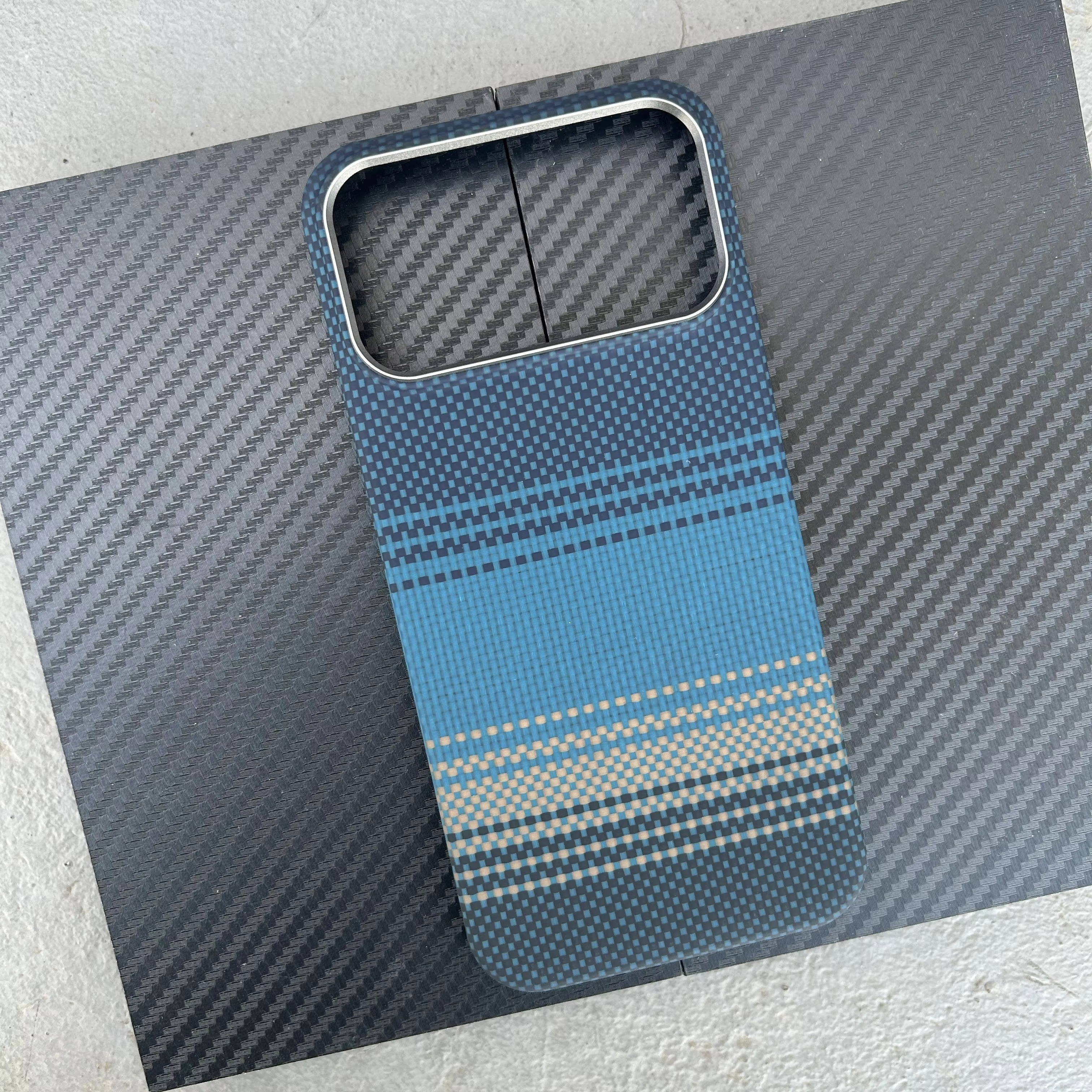 Premium iPhone Case — Real Carbon Fiber Aramid Magnetic Cover with MagSafe Support, Tough Lightweight Protective Design