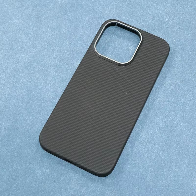 Luxury iPhone Case — Aramid Carbon Fiber MagSafe Cover with Ultra-Lightweight Half-Wrapped Protection and Durable Scratch-Resistant Texture